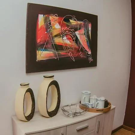 Spacious House In With Terrace And Parking Included Сантана