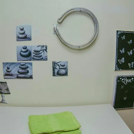 Spacious House In With Terrace And Parking Included